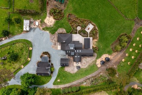 Photo of property in 255 Clifton Road, Whitford, Howick, 2571