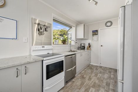 Photo of property in 14 Aparangi Crescent, Elsdon, Porirua, 5022