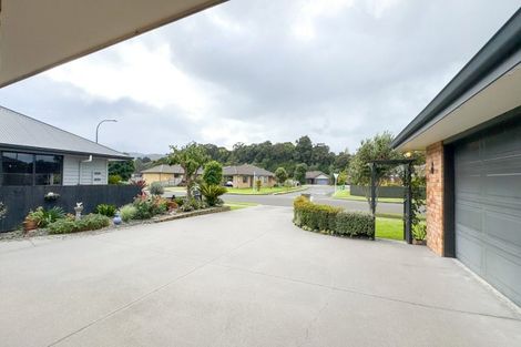 Photo of property in 10 Merrimana Drive, Thames, 3500