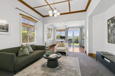 Photo of property in 59 Queens Drive, Lyall Bay, Wellington, 6022