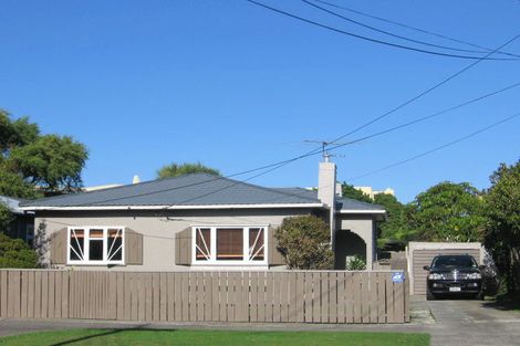 Photo of property in 42 Beaumont Avenue, Alicetown, Lower Hutt, 5010