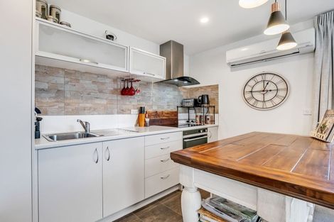 Photo of property in 11 Kamahi Crescent, Papamoa Beach, Papamoa, 3118