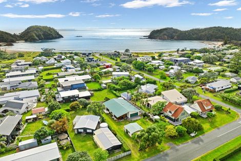 Photo of property in 4 Ringer Avenue, Matapouri, Whangarei, 0173
