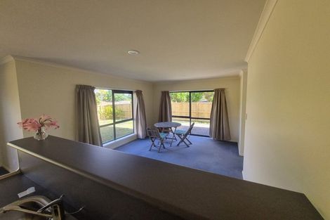 Photo of property in 46 View Ridge Drive, Ranui, Auckland, 0612