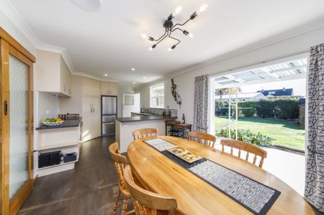 Photo of property in 10 Bond Street, Marton, 4710