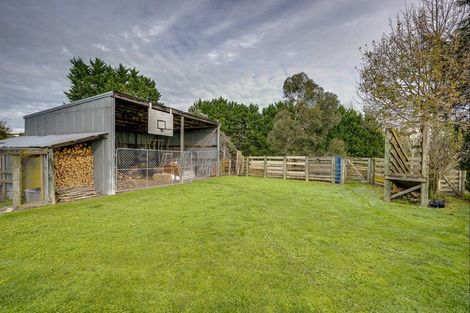 Photo of property in 82 Matangi Road, Tuki Tuki, Havelock North, 4294