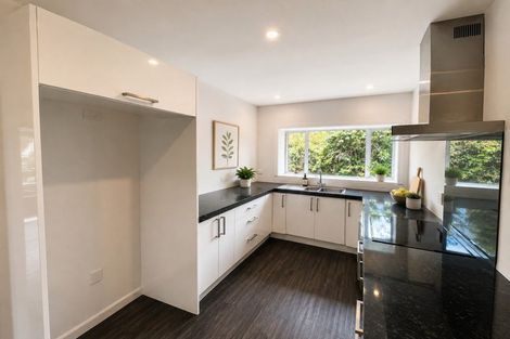 Photo of property in 9 Hampton Place, Burnside, Christchurch, 8053