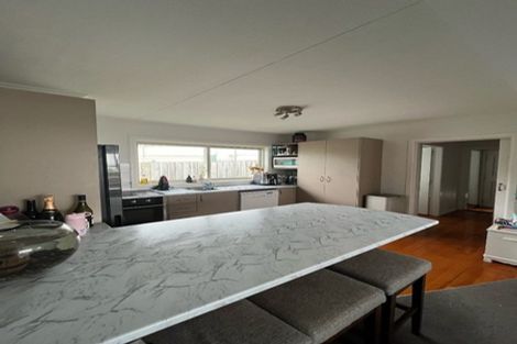 Photo of property in 1 Hartley Terrace, Massey, Auckland, 0614