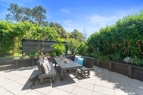 Photo of property in 133 Waitea Road, Muriwai, Waimauku, 0881