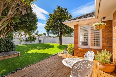 Photo of property in 7 Kervil Avenue, Te Atatu Peninsula, Auckland, 0610
