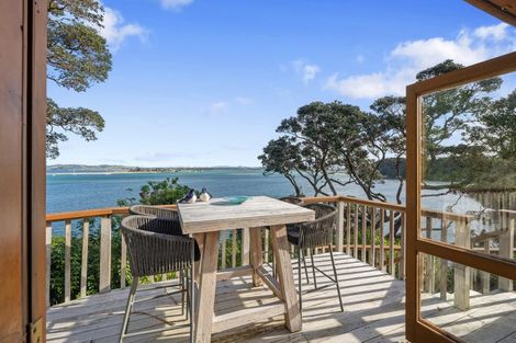 Photo of property in 417 Leigh Road, Whangateau, 0985