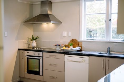 Photo of property in 141 Williams Street, Cambridge, 3434