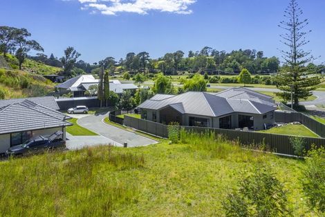 Photo of property in 65 Oak Road, Poraiti, Napier, 4112