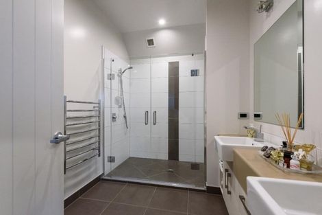 Photo of property in 8 Mewburn Rise, Karori, Wellington, 6012