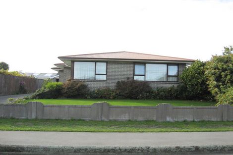 Photo of property in 15 Carbine Place, Sockburn, Christchurch, 8042