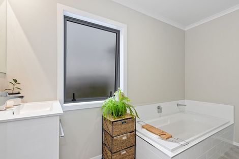 Photo of property in 14 Anna Jean Crescent, Flagstaff, Hamilton, 3210