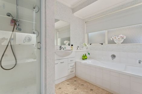 Photo of property in 31 The Fairway, Whakatane, 3120