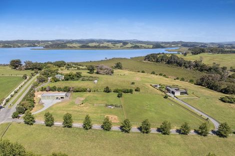 Photo of property in 60 Goodall Road, Snells Beach, 0920