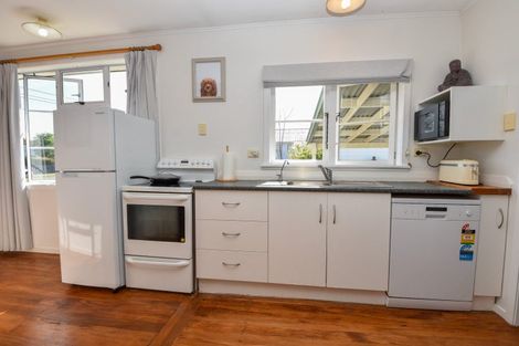 Photo of property in 33 Wyndham Street, Carterton, 5713