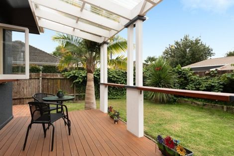 Photo of property in 77 Ngatai Road, Otumoetai, Tauranga, 3110