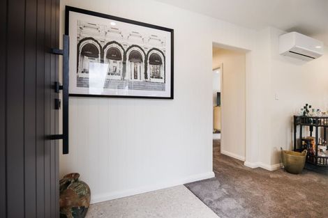 Photo of property in 15 Samuel Place, Terrace End, Palmerston North, 4410