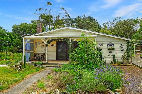 Photo of property in 67 Totara Park Road, Foxton, 4891