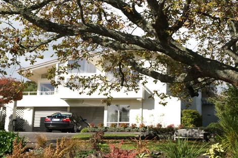 Photo of property in 11 Island View Terrace, Cockle Bay, Auckland, 2014