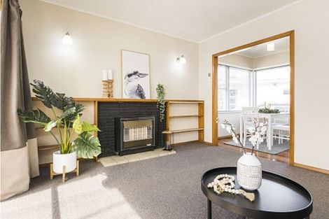Photo of property in 10 Catlins Crescent, Milson, Palmerston North, 4414
