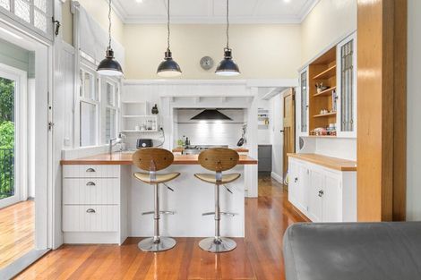 Photo of property in 6 Kitchener Street, Claudelands, Hamilton, 3214