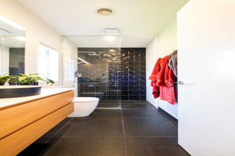 Photo of property in 31 Simla Crescent, Khandallah, Wellington, 6035