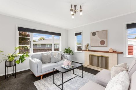 Photo of property in 130 Wainuiomata Road, Wainuiomata, Lower Hutt, 5014