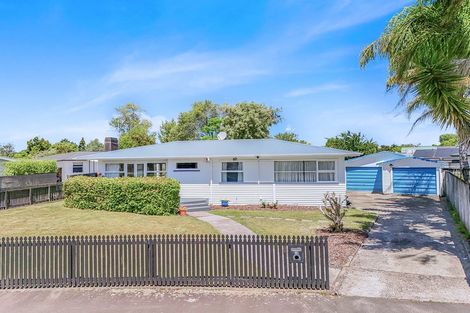 Photo of property in 48 Pulham Crescent, Queenwood, Hamilton, 3210