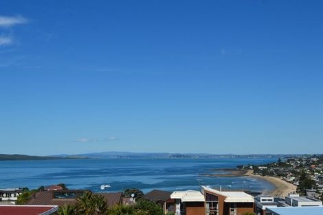 Photo of property in 3/5 Marama Street, Castor Bay, Auckland, 0620