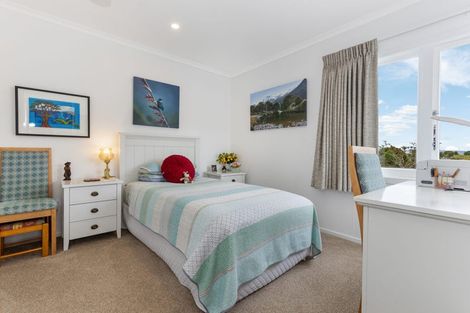 Photo of property in 105 Glendhu Road, Bayview, Auckland, 0629