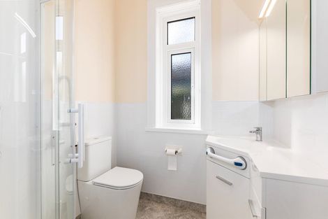 Photo of property in 50 Totara Crescent, Woburn, Lower Hutt, 5010