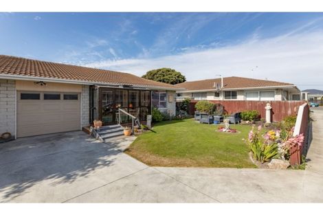 Photo of property in 3/171 Shaw Avenue, New Brighton, Christchurch, 8083