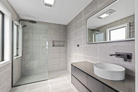 Photo of property in 13 Hautoa Lane, Flat Bush, Auckland, 2019