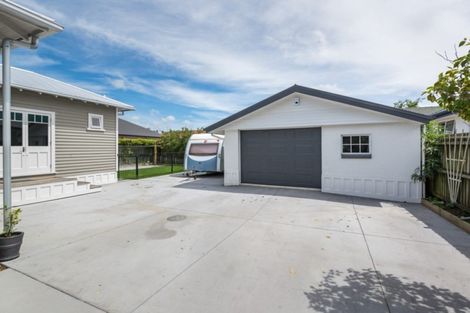 Photo of property in 192 Riverlaw Terrace, Saint Martins, Christchurch, 8022