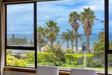 Photo of property in 1/72 Deep Creek Road, Torbay, Auckland, 0630