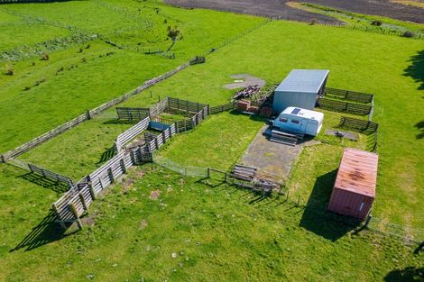 Photo of property in 360 Western Lake Road, Western Lake, Featherston, 5773
