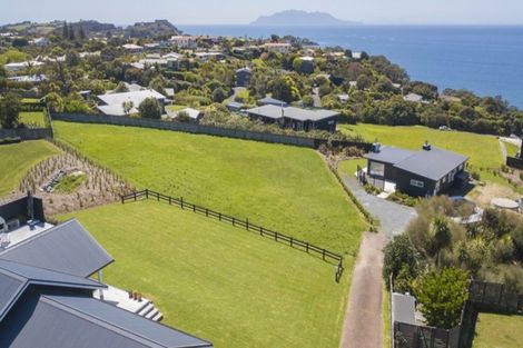 Photo of property in 23-25 Lax Crescent, Leigh, 0985