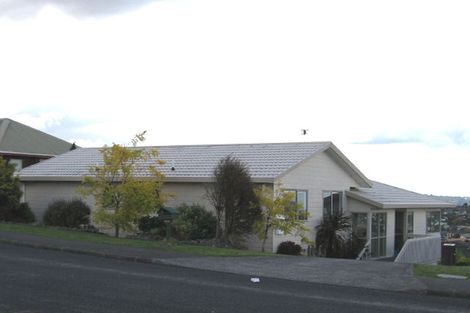 Photo of property in 112 Luckens Road, West Harbour, Auckland, 0618