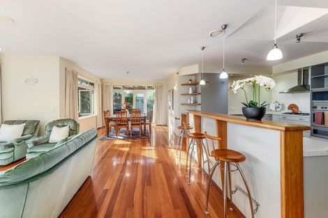 Photo of property in 52 Gemini Place, Kawaha Point, Rotorua, 3010