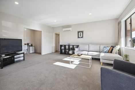 Photo of property in 5 Wisteria Lane, Rangiora, 7400