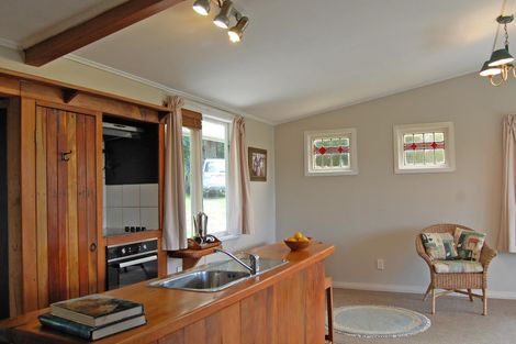 Photo of property in 542 Oneriri Road, Kaiwaka, 0573