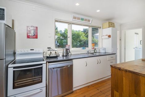 Photo of property in 5 South Highway East, Whitianga, 3510