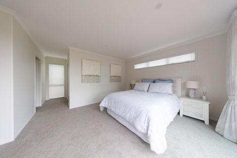 Photo of property in 14 Beveridge Road, One Tree Point, 0118