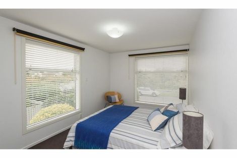 Photo of property in 27 Highfield Place, Avonhead, Christchurch, 8042