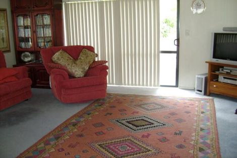 Photo of property in 20 Langana Avenue, Browns Bay, Auckland, 0630