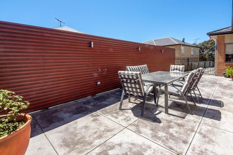 Photo of property in 43 Erlestoke Crescent, Churton Park, Wellington, 6037